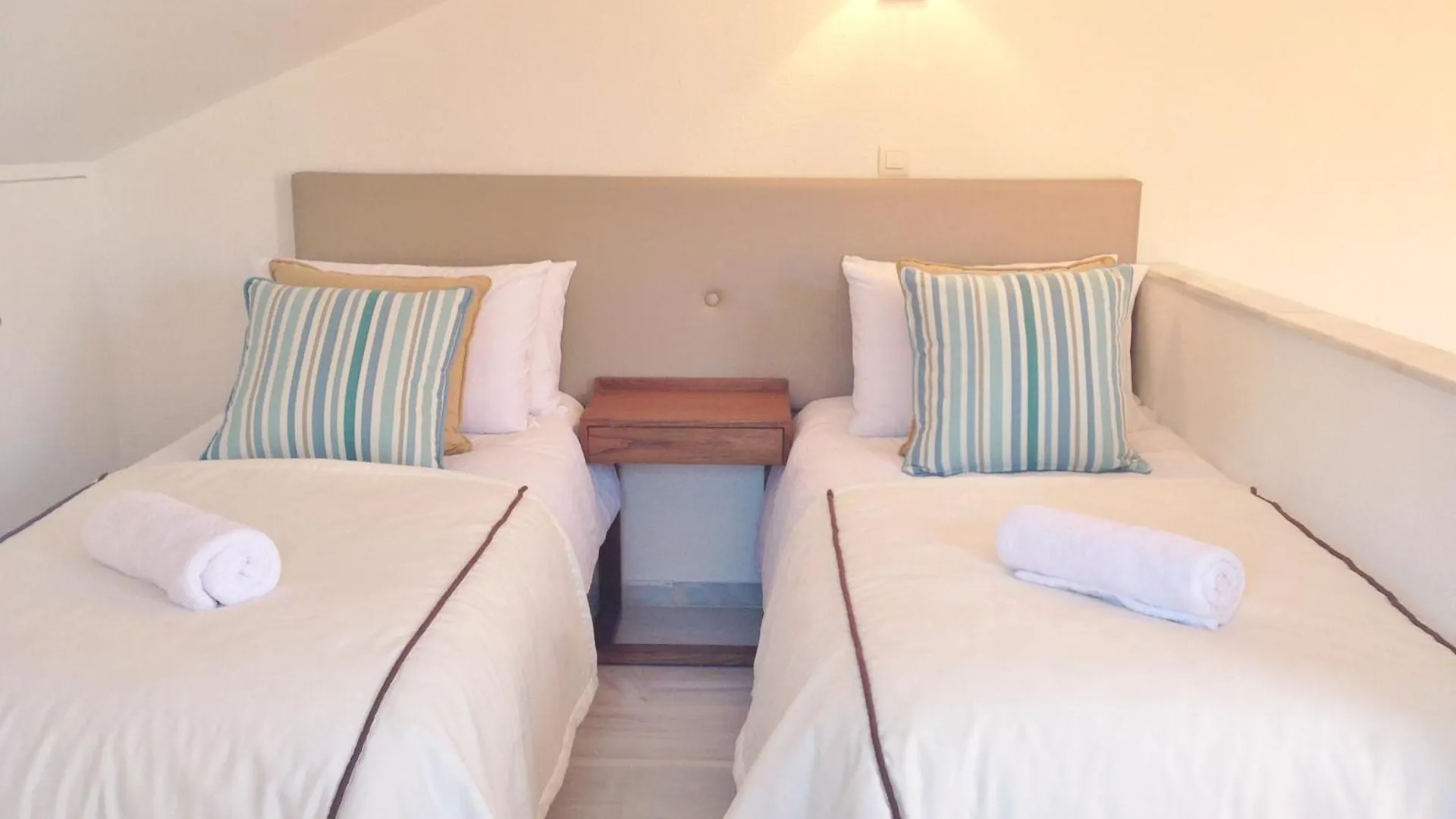 1264: 3 Bed Townhouse In Monte Biarritz Paraiso إِستيبونا شقة
